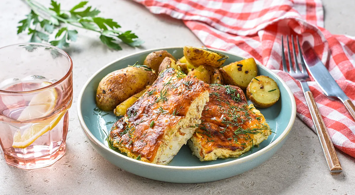 Рецепт куриной грудки в сметанно-яичной заливке в духовке