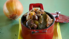 Жаркое с сухофруктами