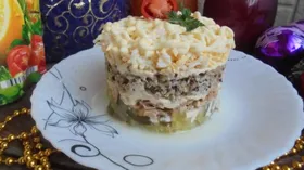 Простые рецепты с салатом и рыбными консервами