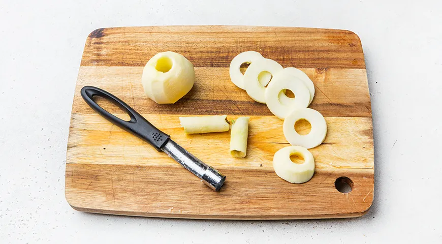 Оладьи на сметане с яблоками