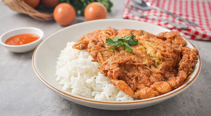 Знаменитый тайский омлет «кай чао»