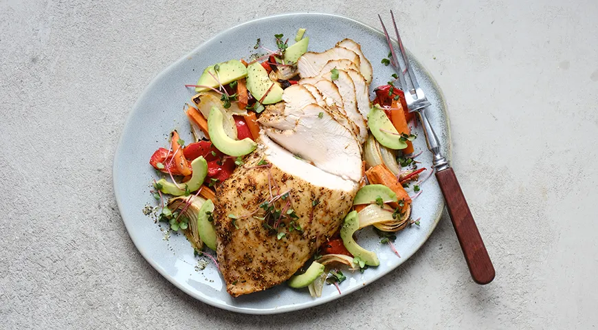 Рецепт пастрами из филе индейки с гарниром из овощей