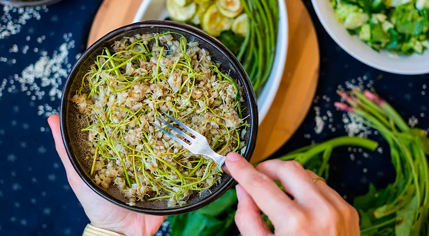 В вегетарианском и растительном питании Джонджоли ценится за минеральный состав и разнообразие вкусов