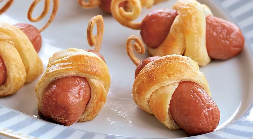 Мини-сосиски в тесте для детского праздника