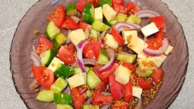 Салат с заправкой из зернистой горчицы