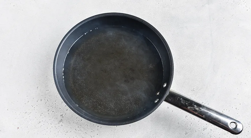 Жареные зеленые помидоры на сковороде