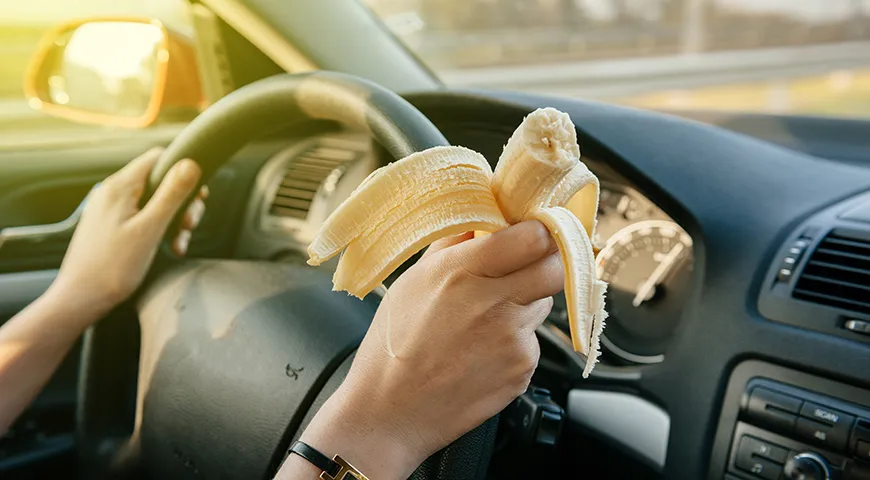 В качестве перекуса в дороге подойдут свежие фрукты