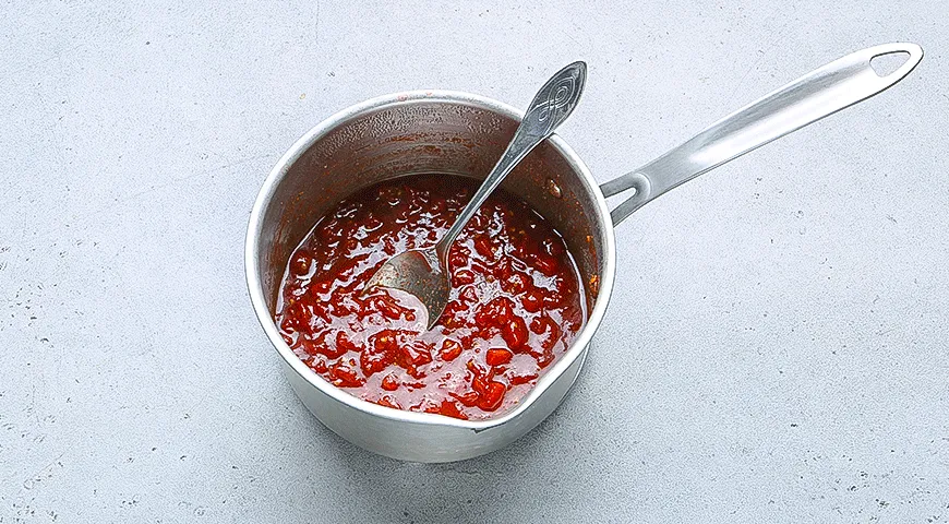 Мусс из печени с томатным джемом