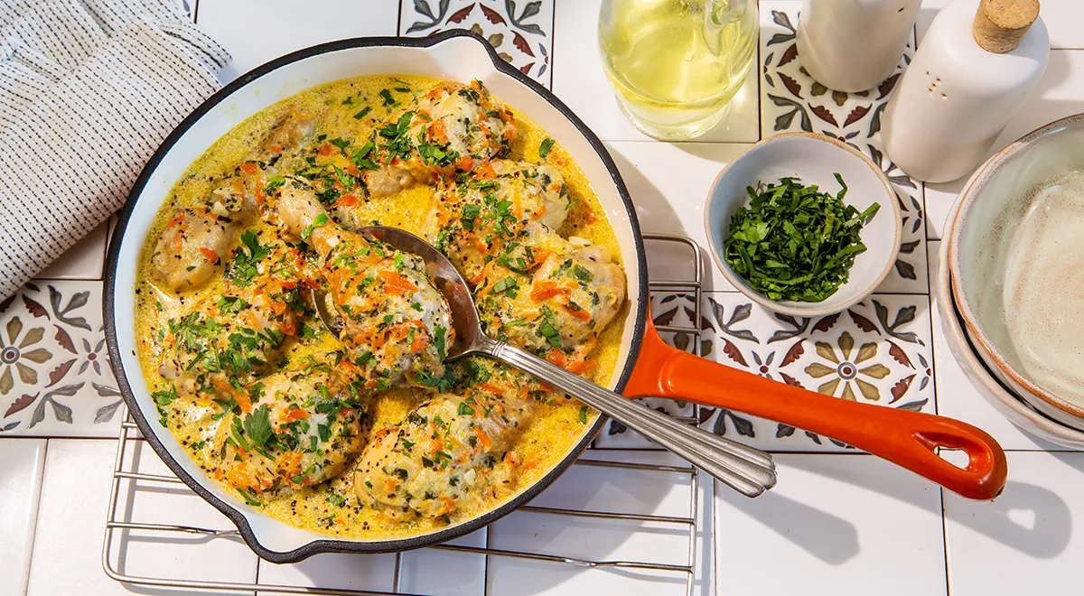 Рецепт куриных ножек, тушенных в сметане