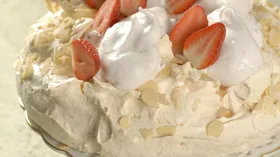 Рецепты с яйцом куриным, крахмалом и миндалём