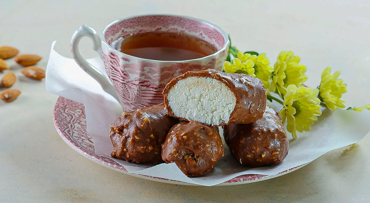 Глазированные сырки с кокосом