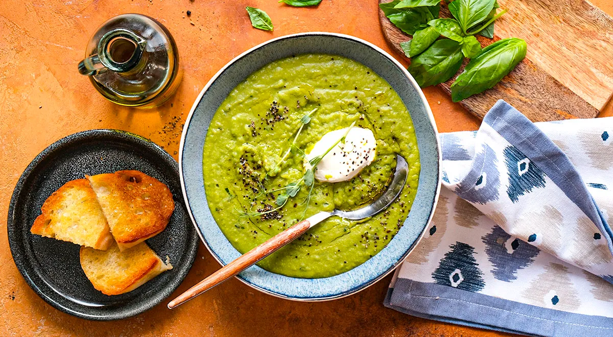 Суп из зеленого горошка в итальянском стиле