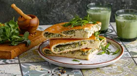 Осетинский пирог c сыром и зеленью
