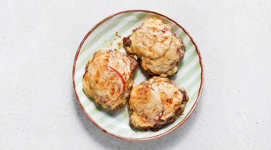 Мясо по-французски из свинины на сковороде