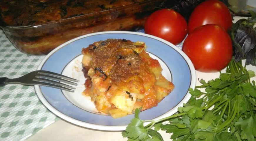 Тьелла - запеканка из картофеля, кабачков и помидоров 