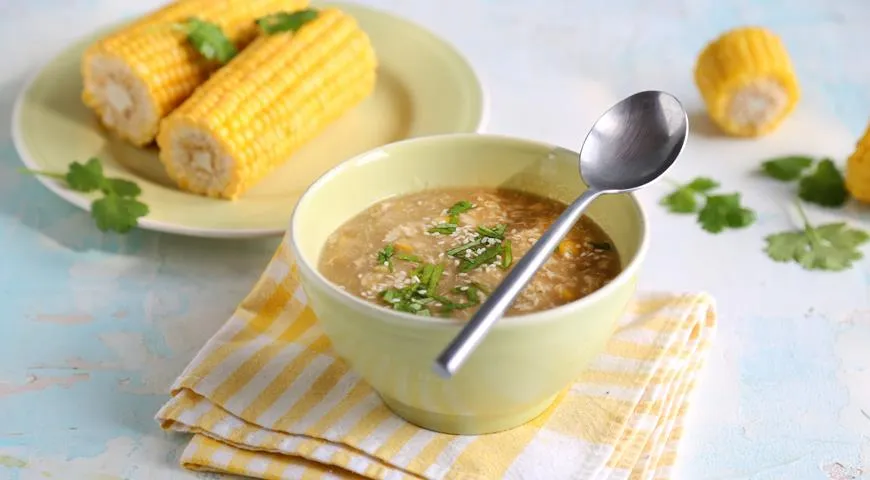 Быстрый куриный суп с кукурузой и имбирем