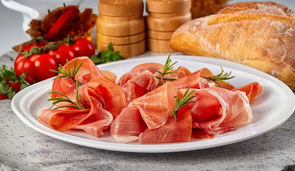 Хамон дома: как повторить испанский деликатес и подать его правильно