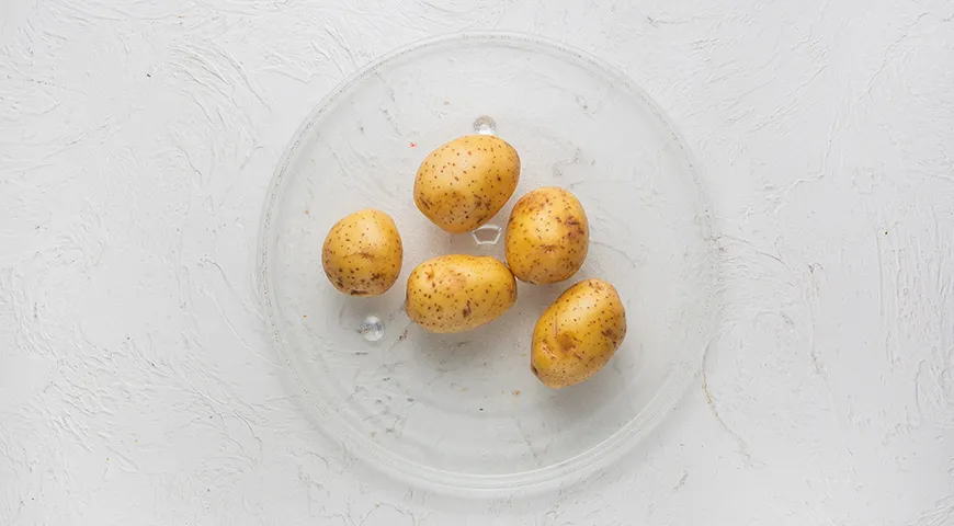 Картошка в мундире в микроволновке