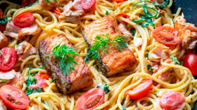 Спагетти с лососем