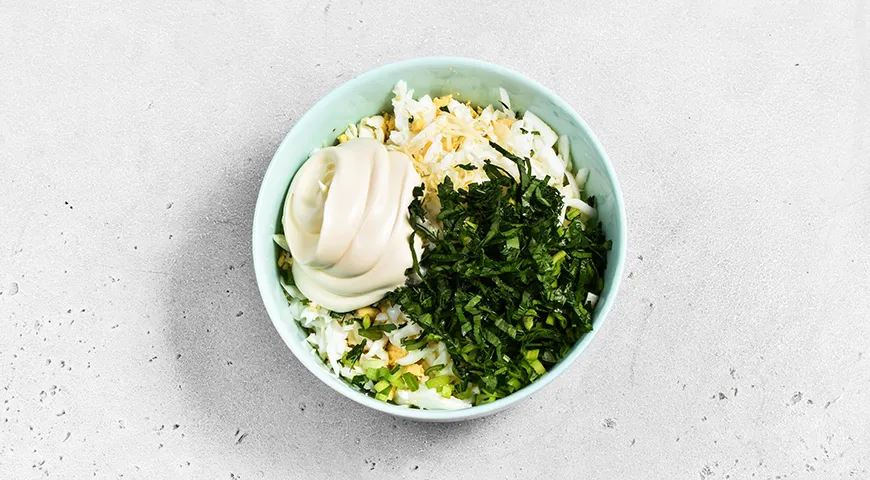 Рулет из лаваша с тунцом и яйцом