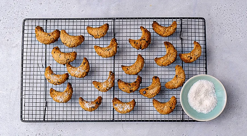 Гречнево-ореховые полумесяцы