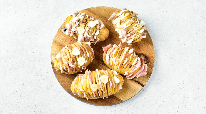 Картошка в беконе в фольге в духовке