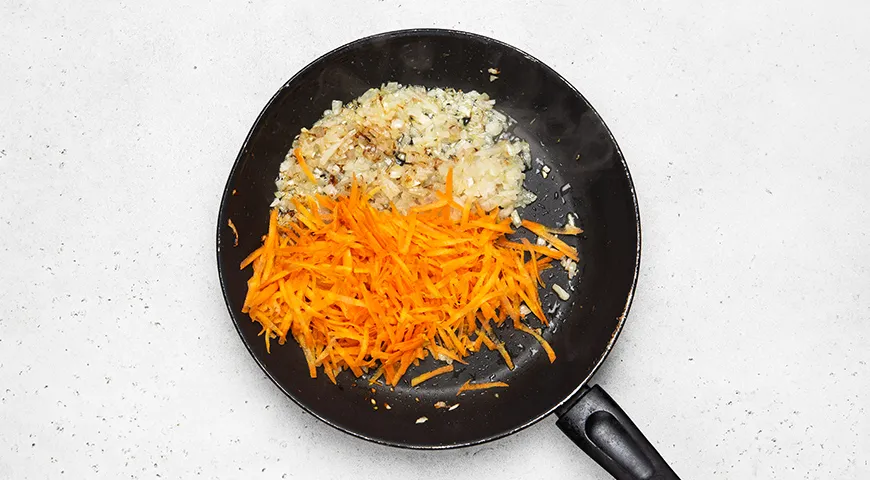 Борщ с килькой