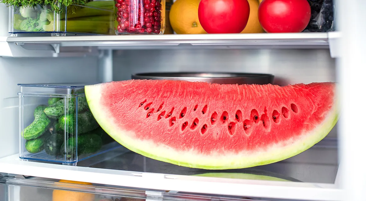 Сколько можно хранить арбуз в холодильнике
