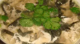 Простые рецепты с яйцом куриным и соусом соевым