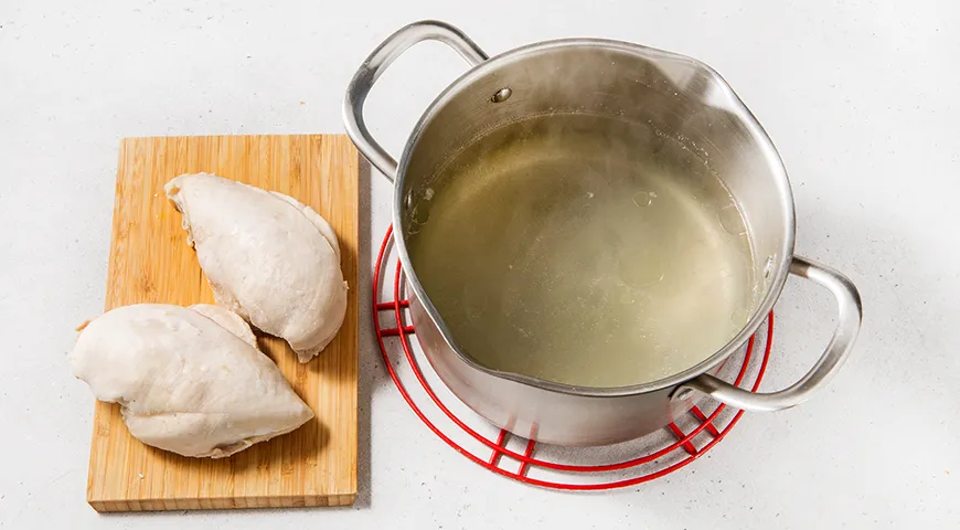 Куриный суп с шампиньонами и картофелем