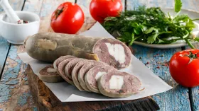 Конская колбаса казы