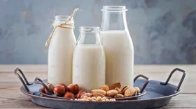5 видов растительного молока, которые вкуснее коровьего