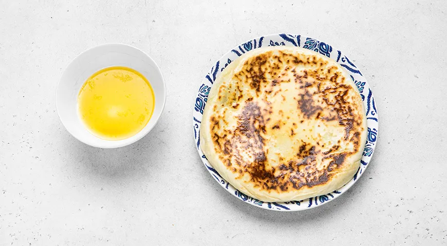 Хачапури с адыгейским сыром