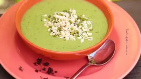 Суп-пюре с машем и зеленым горошком 