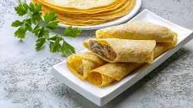 Блинчики с беконом и грибами