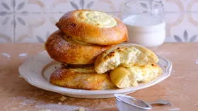 Ватрушки с сладостями