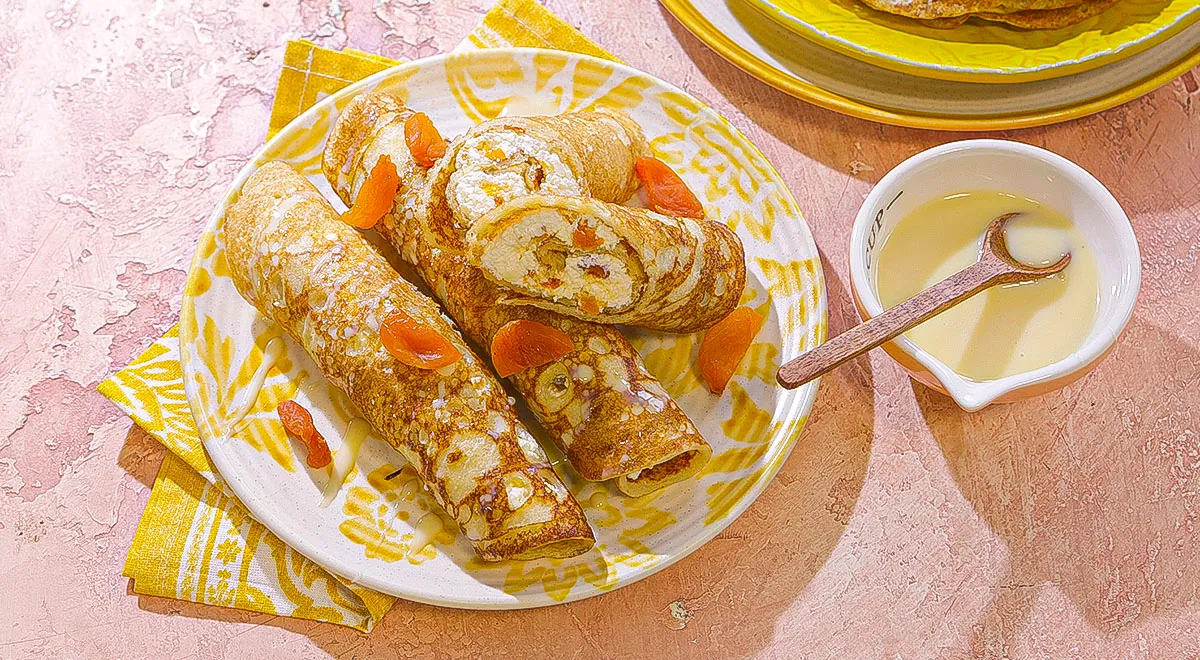 Блины с творогом и курагой