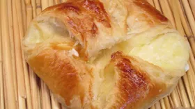 Рецепты с мукой, молоком и сыром Адыгейский