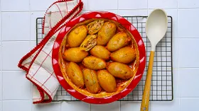 Лук, фаршированный мясом и рисом