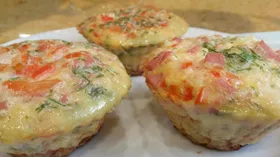 Рецепты с яйцом куриным, сыром полутвёрдым и мясной гастрономией