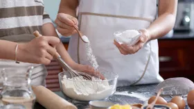 Сода или разрыхлитель: что действительно нужно для идеальных блинов
