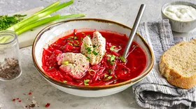 Свекольник с фруктами