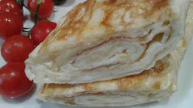 Рецепты на завтрак с яйцом куриным и сыром полутвёрдым