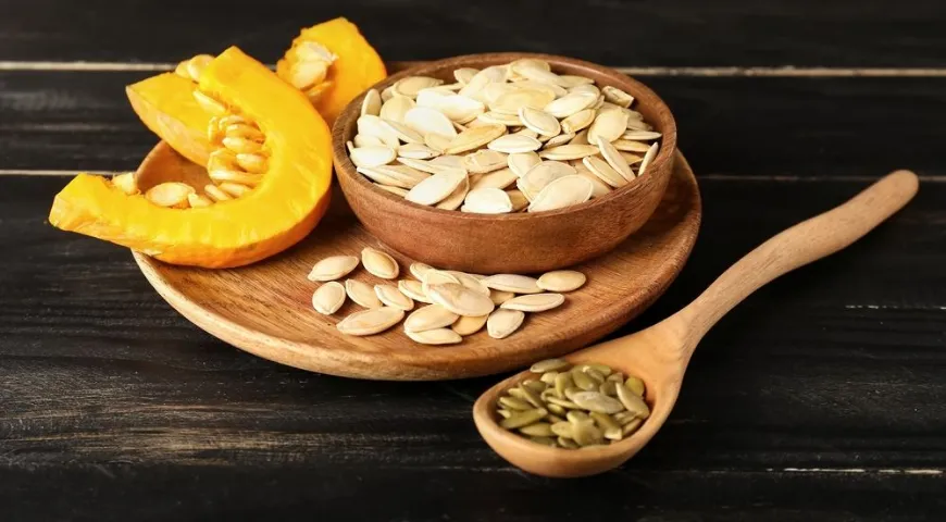 Грубые пищевые волокна в кожуре раздражают слизистую и могут спровоцировать обострение гастрита, дуоденита, колита