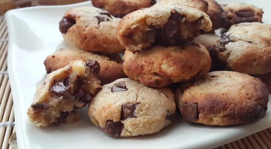 Нутовые печенья с шоколадом