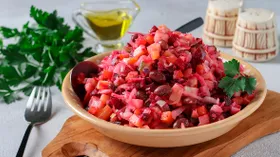 10 лучших рецептов винегрета: от классических с квашеной капустой до оригинальных с тыквой и фасолью