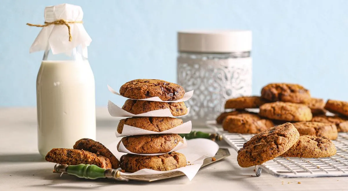 Имбирное печенье из гречневой муки с шоколадом