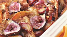 Рецепты с молочной продукцией, изюмом и хлебом