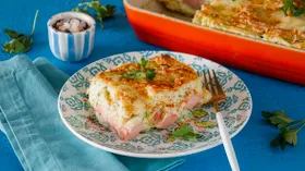 Картофельная запеканка с сосисками и сыром