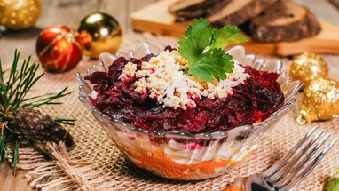 Новогодние кулинарные традиции СССР: история застолья, знаменитые закуски и атрибуты праздника